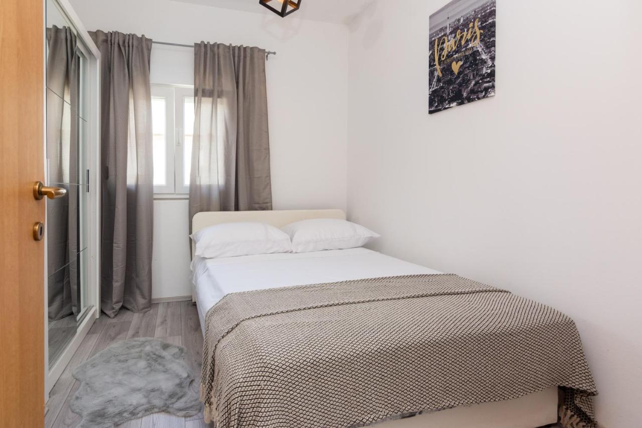 Holiday Home Bibano บาร์บินเย ภายนอก รูปภาพ
